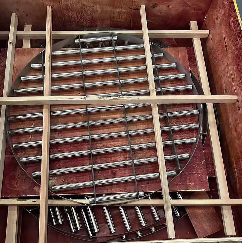 Les aspects métallurgiques des grilles magnétiques destinées à un usage alimentaire : SUS304, SUS316L et stabilité de Gauss 1 Round Magnetic Grate 202601 2 e1780027115292 | MagnetGlobal