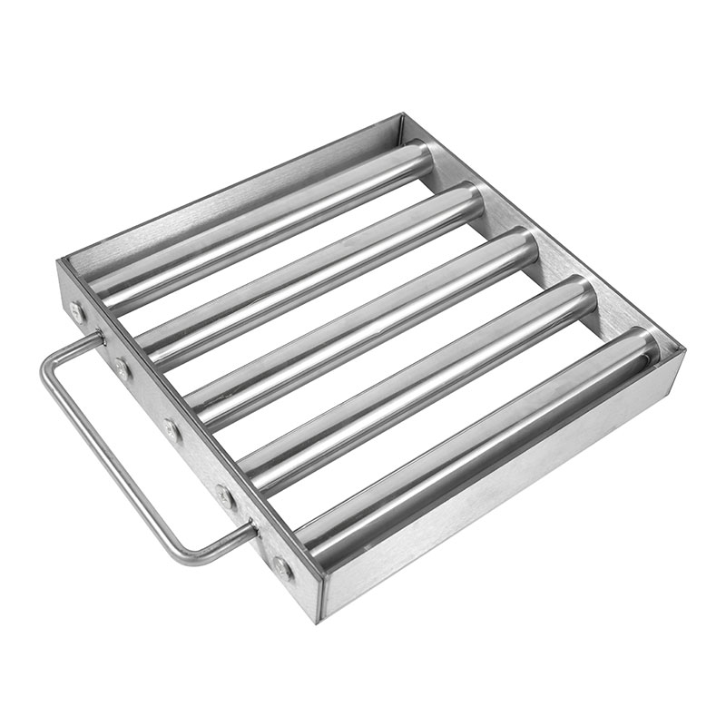 Easy-Clean Pull-Out Magnetic Grid