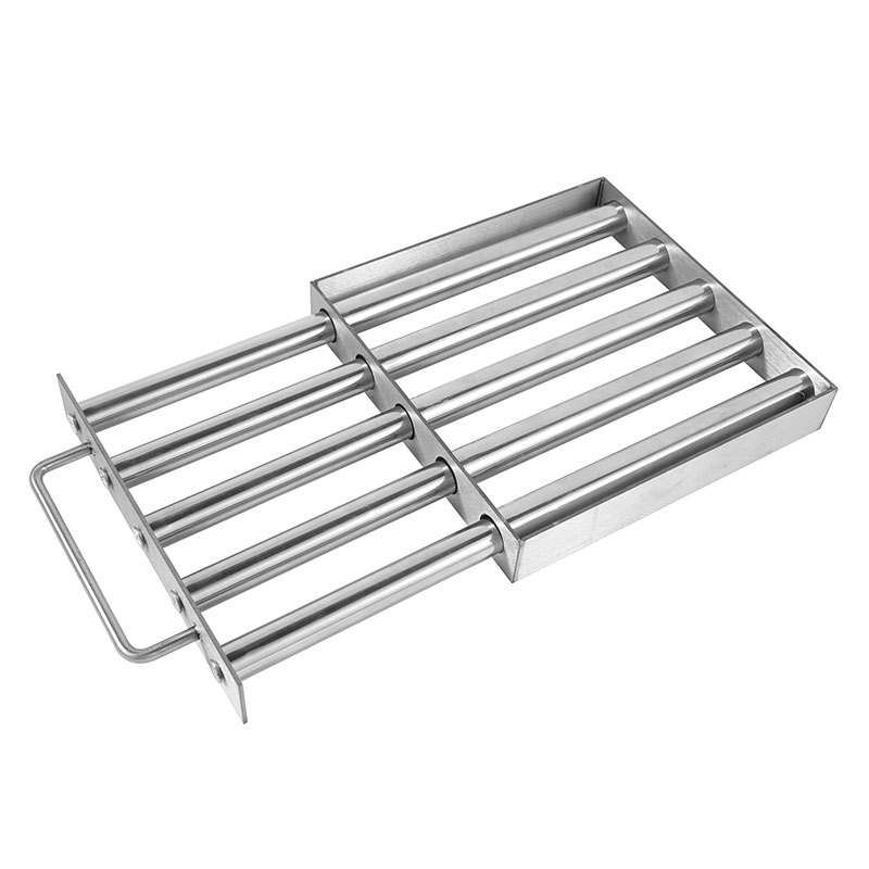 Easy-Clean Pull-Out Magnetic Grid